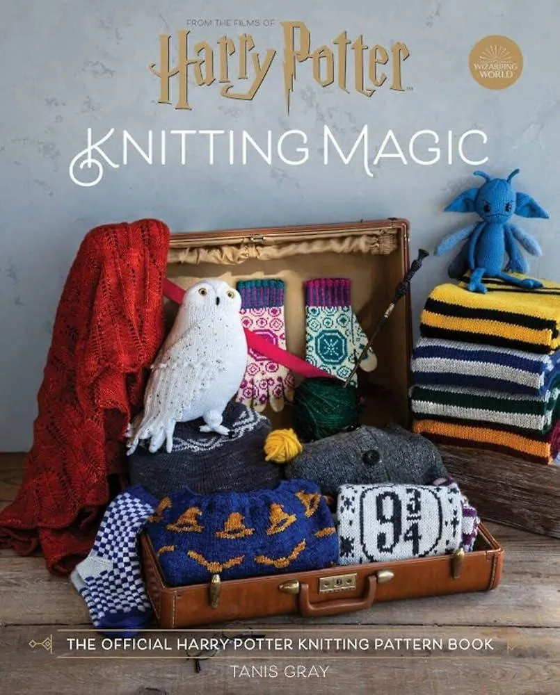 Harry Potter Knitting Magic : The Official Harry Potter Knitting Pattern Book